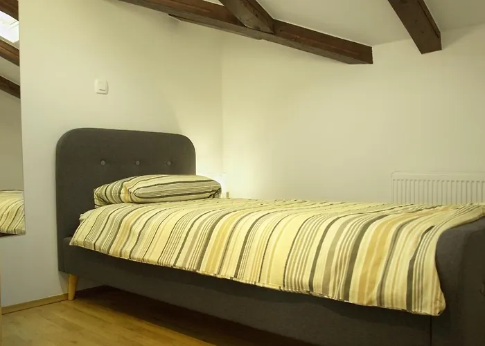 Harbor 2 アパート